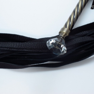Плеть "BDSM Арсенал" черная, с широкими хвостами, на рукояти большой страз, 54017