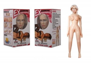 Секс-кукла с вибрацией "Extravaganza" Cayenne Cleur, блондинка с двумя отверстиями.