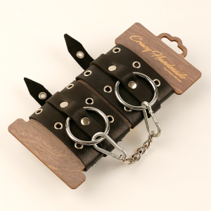 Черные наручники "Crazy Handmade" с люверсами